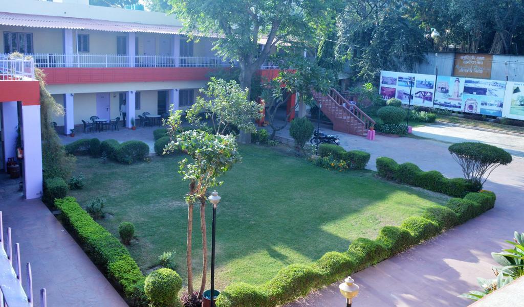 Hotel Goverdhan Tourist Complex Fatehpur Sikri Exterior photo